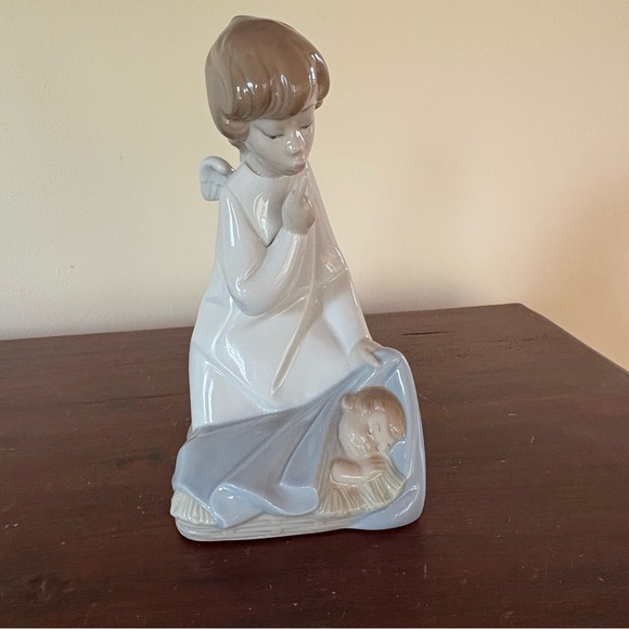 Lladro Guardian Angel with Baby Figurine